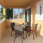 شقة Zara Ražanj